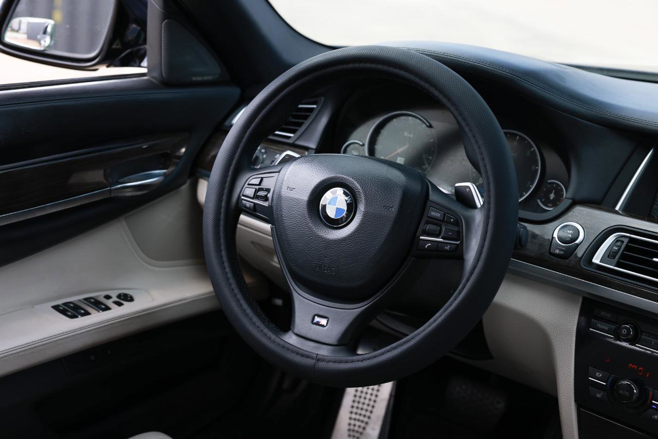 Used 2014 BMW 750Li RWD image 38