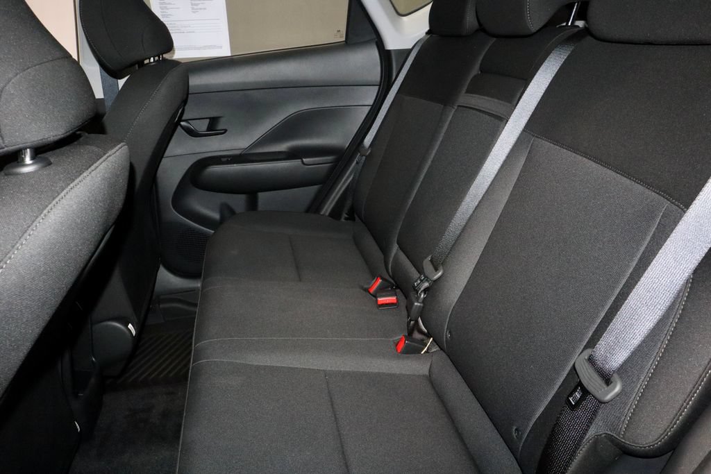 Certified 2025 Hyundai Kona SEL AWD/4WD image 25