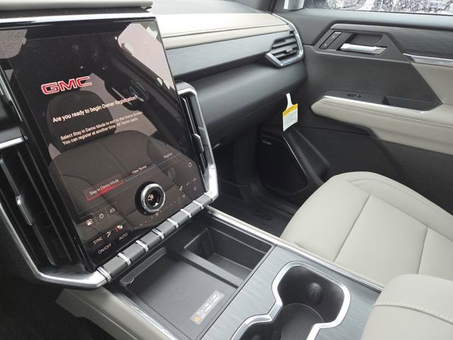 New 2026 GMC Acadia Elevation image 39