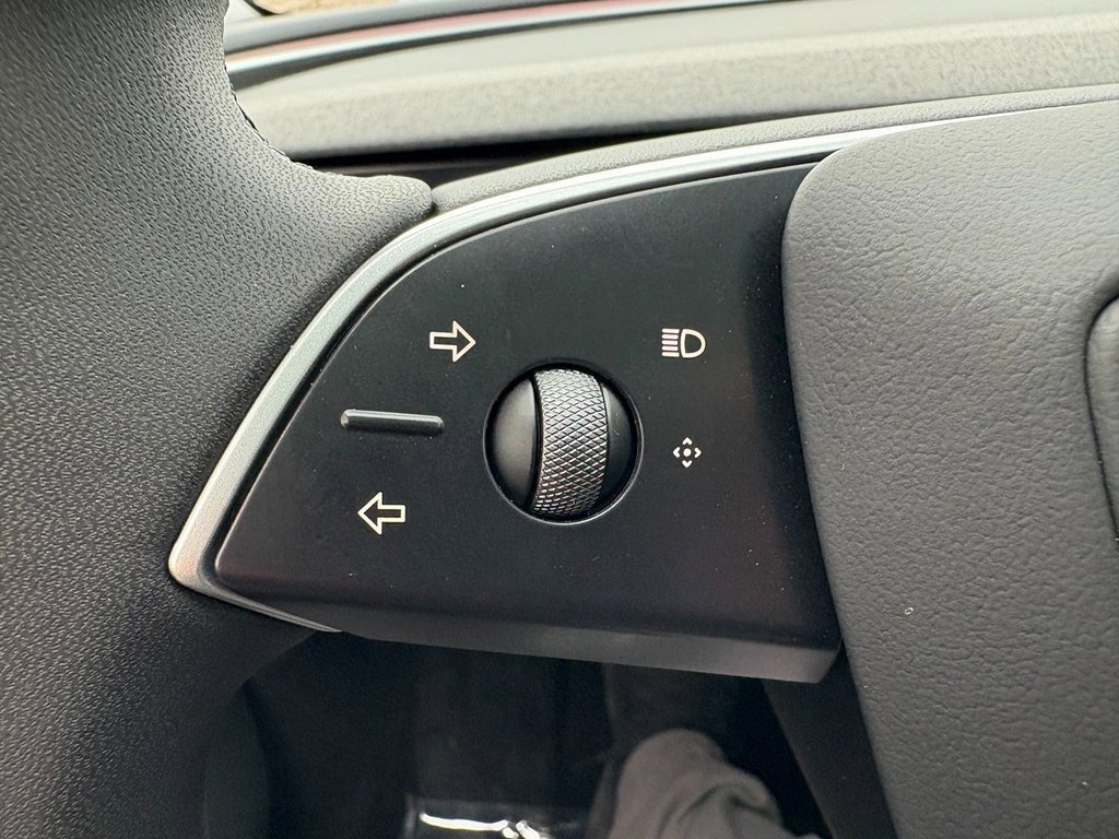 Used 2025 Tesla Model 3 Long Range image 36