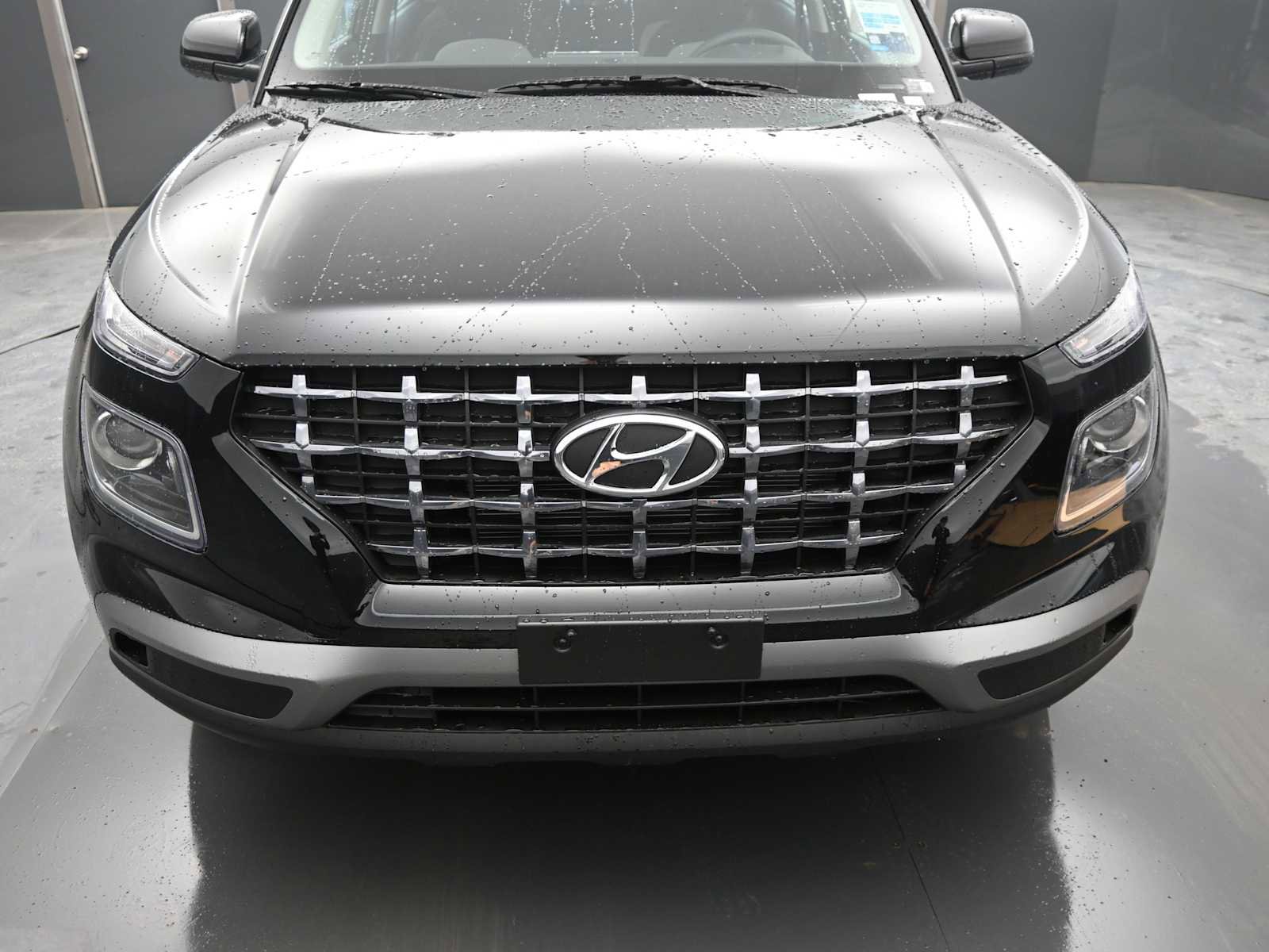 New 2026 Hyundai Venue SEL FWD image 4