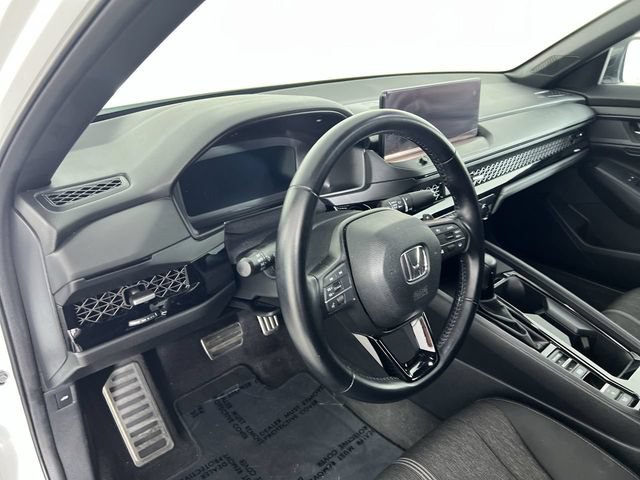 Used 2024 Honda Accord Sport image 10