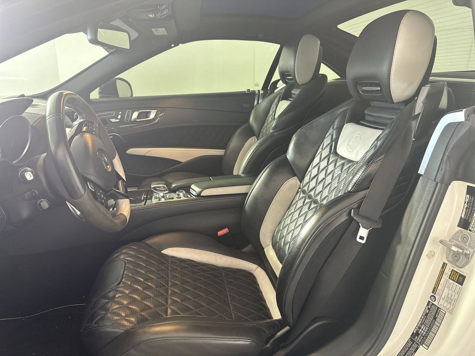 Used 2016 Mercedes-Benz SL 63 AMG image 11