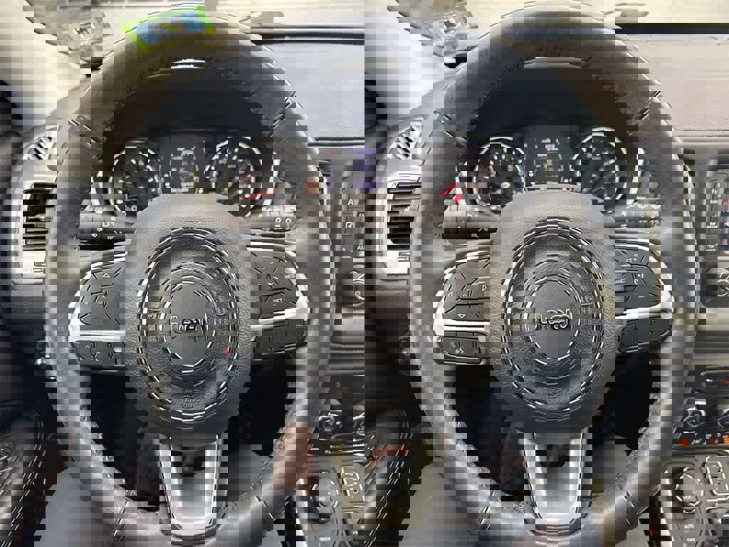 Used 2018 Jeep Compass Sport w/ Cold Weather Group image 9