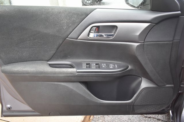 Used 2013 Honda Accord LX image 14