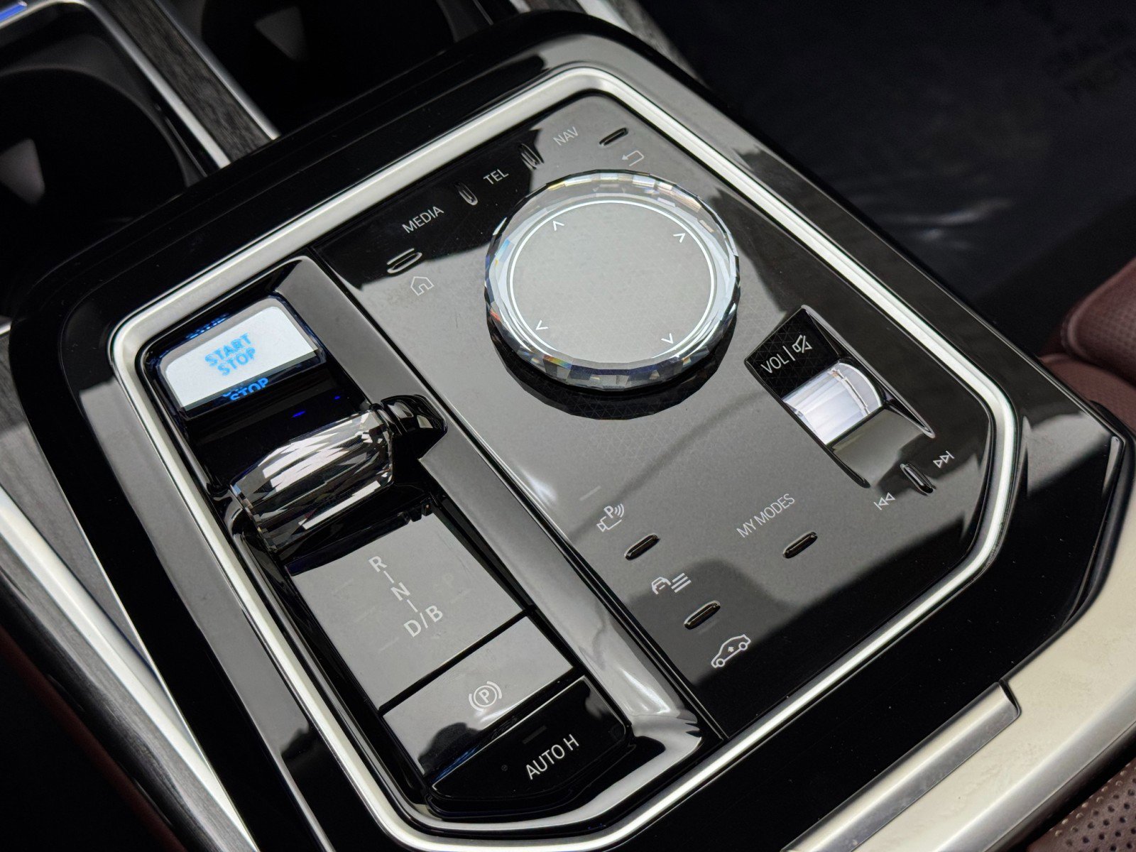 Used 2024 BMW i7 xDrive60 image 35