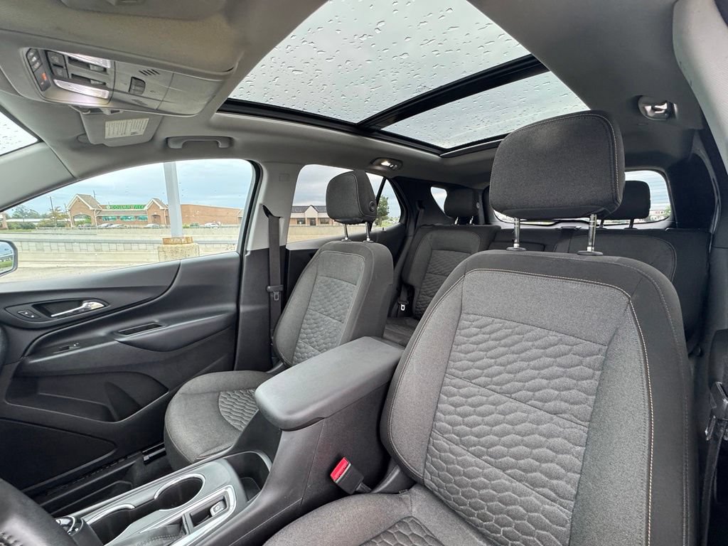 Used 2018 Chevrolet Equinox LT w/ Sun & Infotainment Package FWD image 26