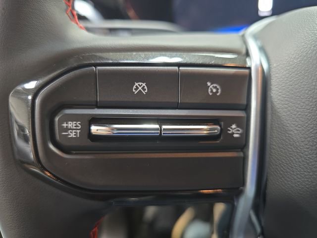 Used 2024 Chevrolet Colorado Z71 w/ LPO, Dark Essentials Package AWD/4WD image 18