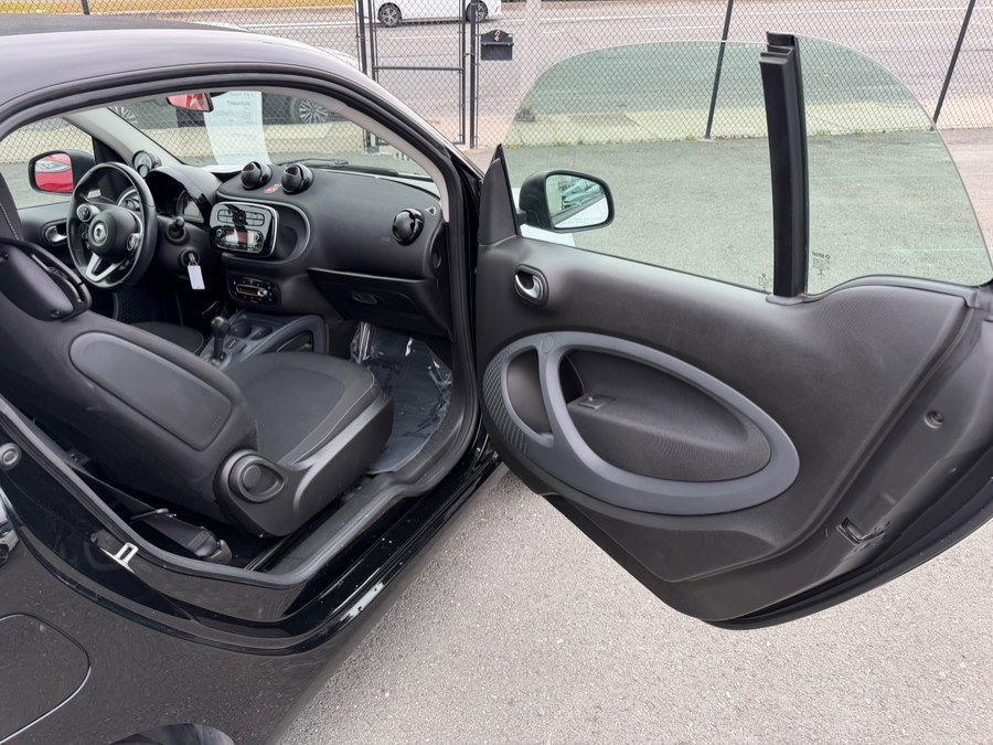 Used 2017 smart fortwo electric drive image 36