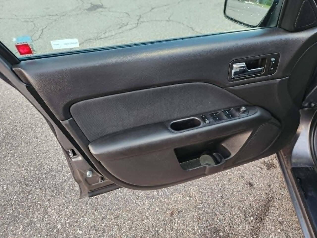 Used 2010 Ford Fusion SE FWD image 10
