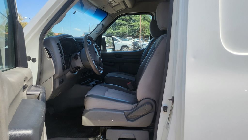 Used 2016 Nissan NV 2500 S w/ Power Package image 18