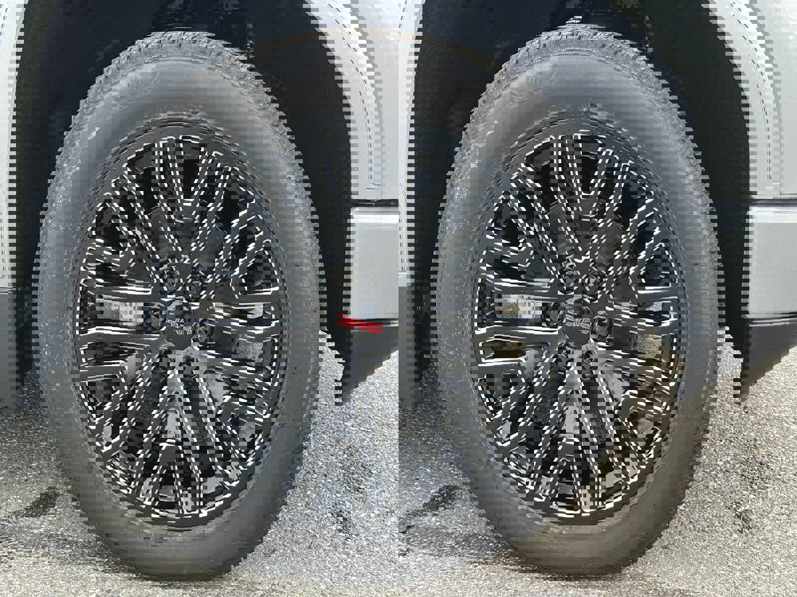 New 2026 GMC Sierra 1500 Denali w/ Denali Reserve Package image 9