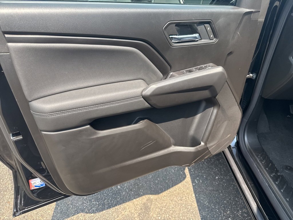 New 2025 Chevrolet Colorado LT w/ LT Convenience Package image 13
