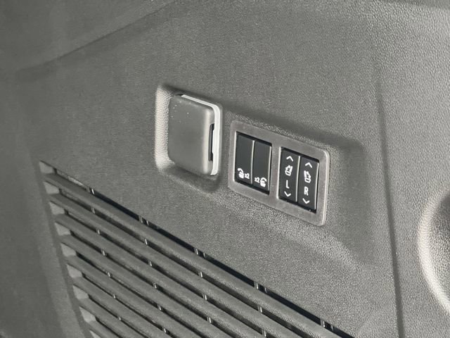 New 2026 GMC Yukon XL Denali w/ Sun & Power Step Package image 20