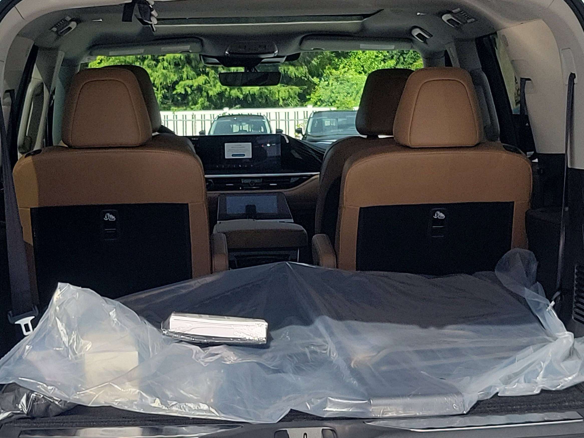 New 2026 INFINITI QX80 Luxe image 7