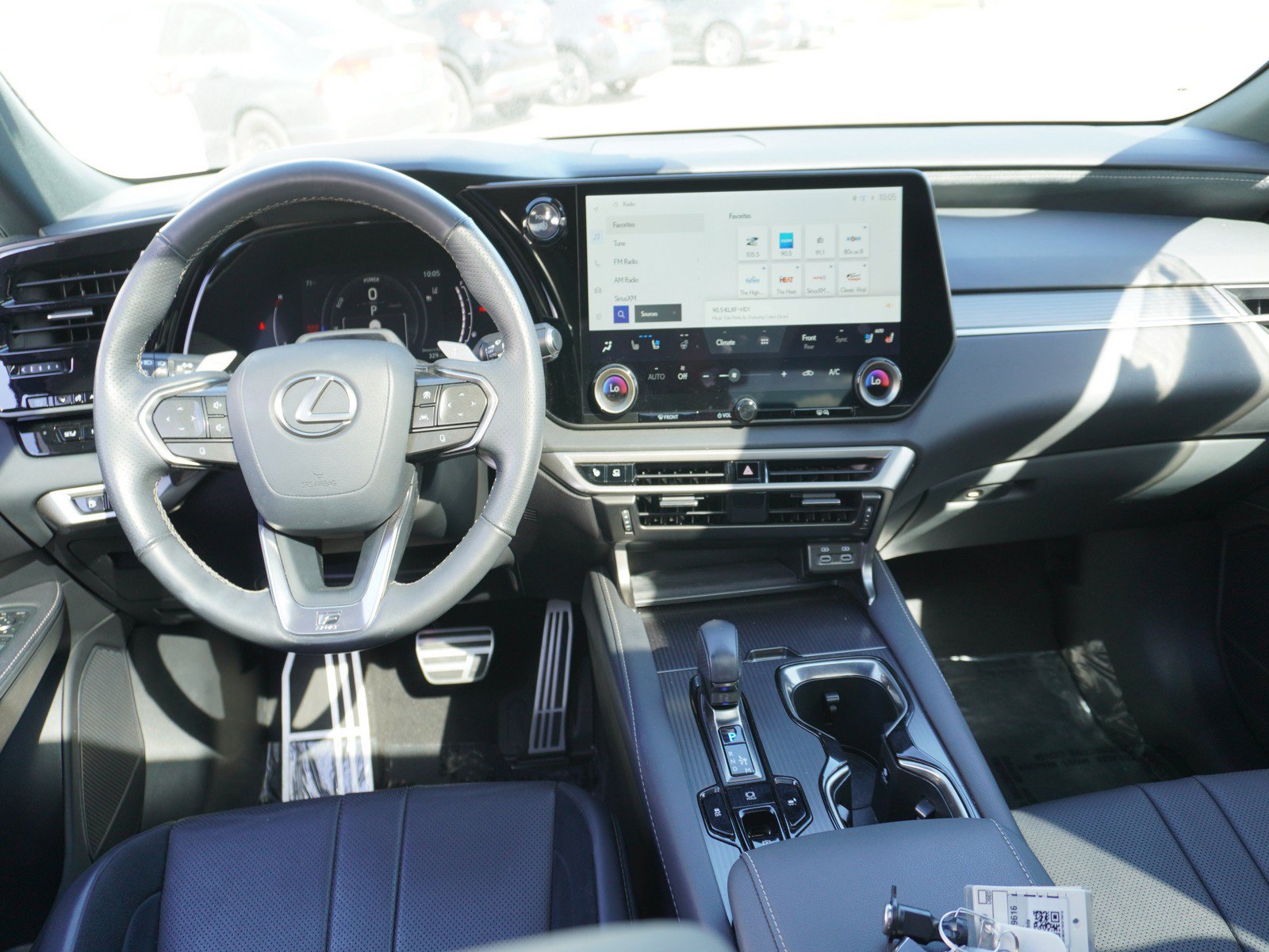 Used 2024 Lexus RX 500h F Sport w/ Convenience Package AWD/4WD image 2
