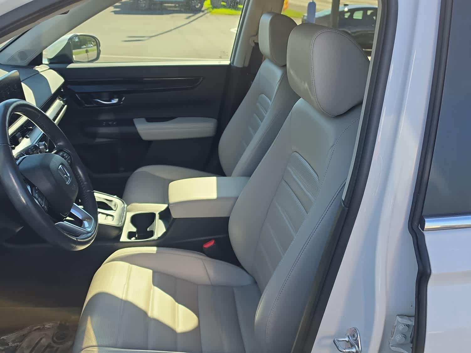 Used 2024 Honda CR-V EX-L image 8