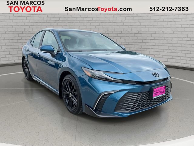 Used 2026 Toyota Camry SE w/ Convenience Package image 3