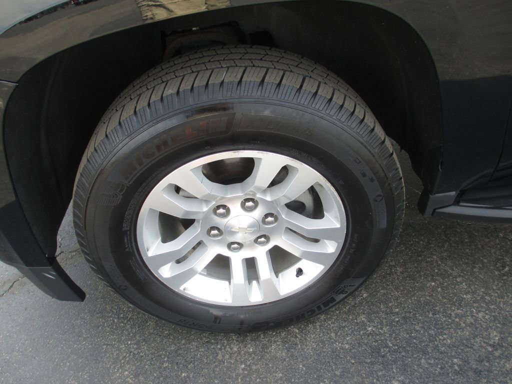 Used 2019 Chevrolet Tahoe LT AWD/4WD image 14