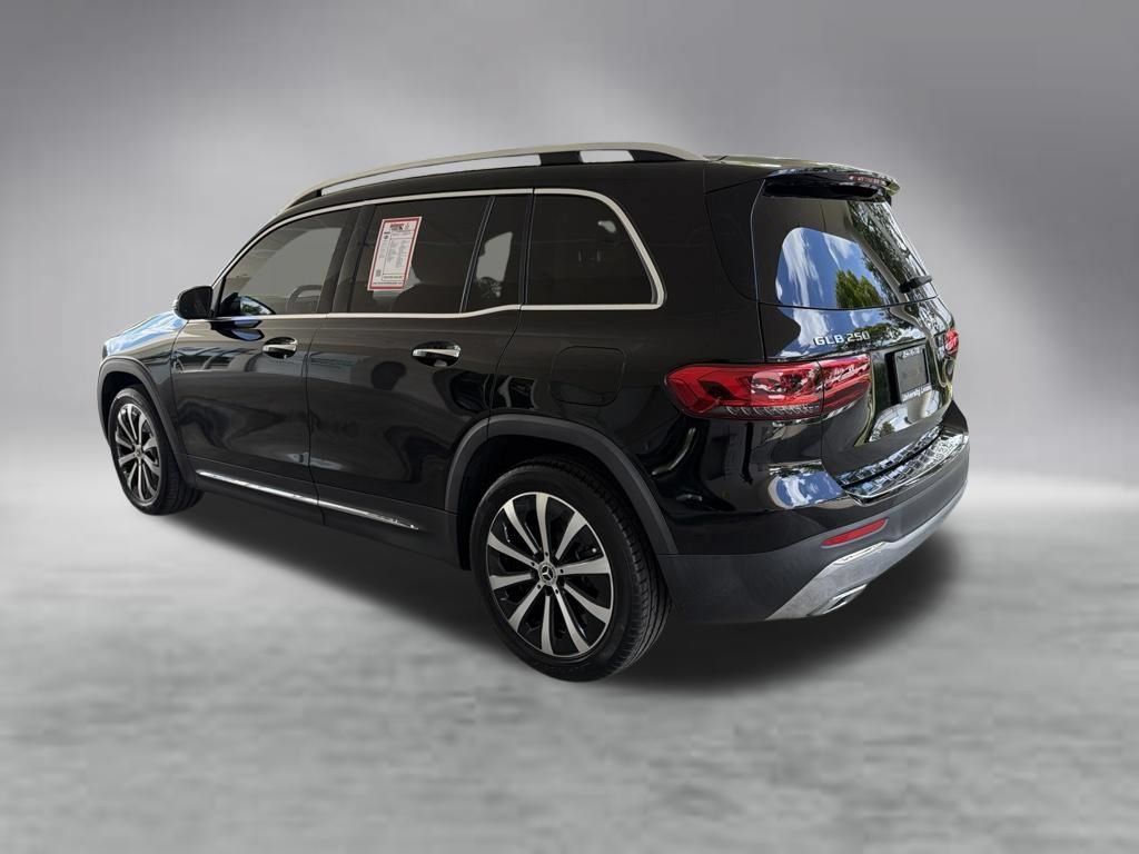 Used 2022 Mercedes-Benz GLB 250 image 4