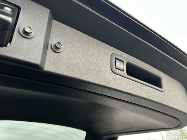 Used 2023 Toyota Highlander XLE image 13