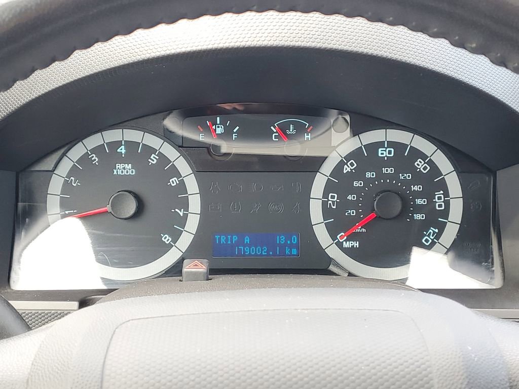 Used 2012 Ford Escape Limited w/ Class II Trailer Towing Pkg AWD/4WD image 15