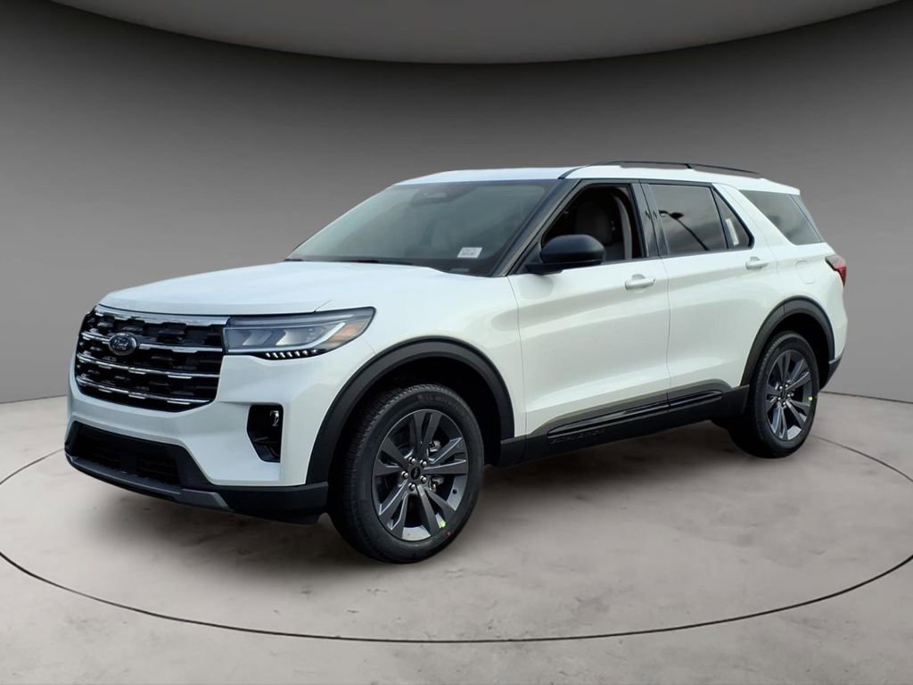 New 2026 Ford Explorer Active w/ Active Comfort Package