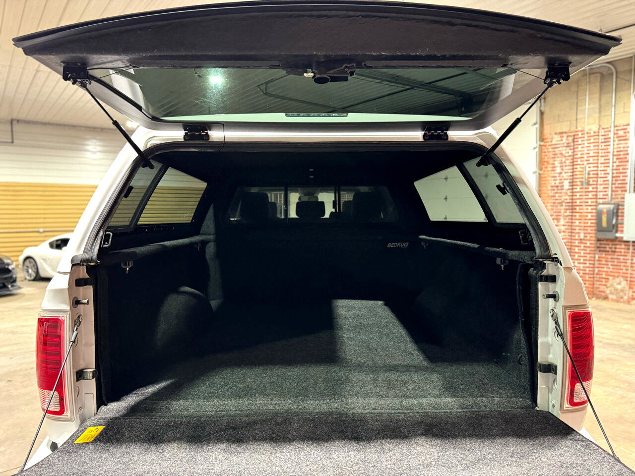 Used 2016 RAM 2500 Laramie w/ Convenience Group image 34