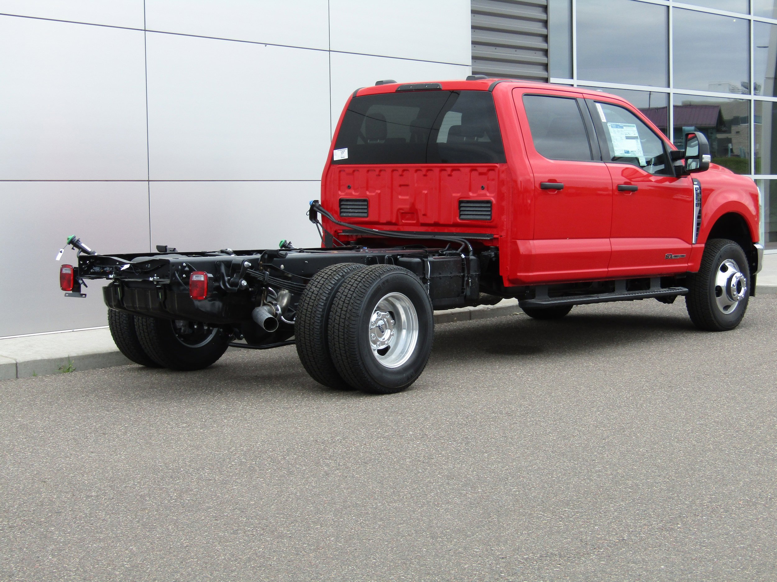 New 2025 Ford F350 XLT w/ XLT Value Package AWD/4WD image 3