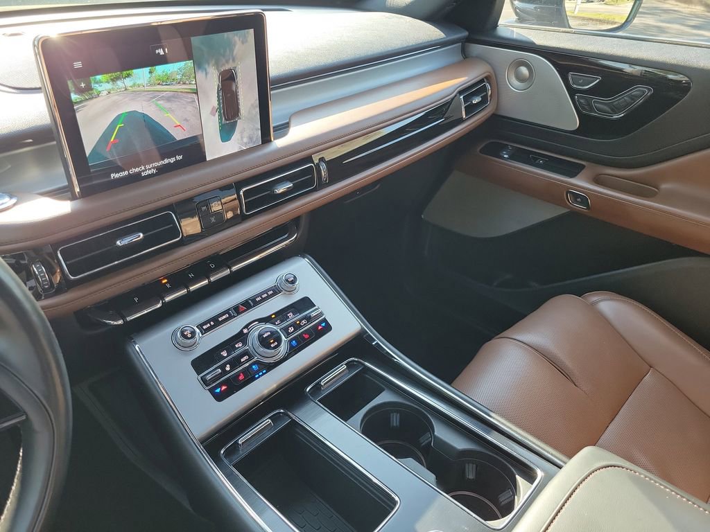 Certified 2022 Lincoln Aviator Reserve w/ Equipment Group 201A image 30