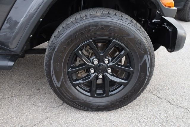 Used 2021 Jeep Gladiator Sport image 14