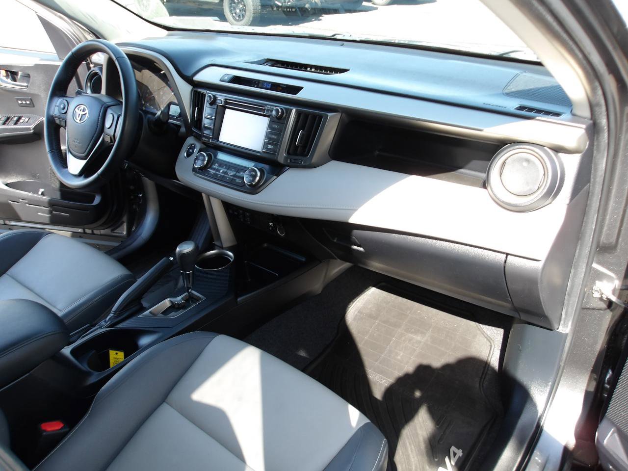Used 2015 Toyota RAV4 Limited AWD/4WD image 13