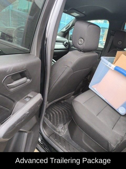 Used 2023 Chevrolet Colorado Trail Boss w/ Technology Package image 11