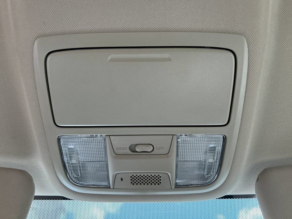Used 2016 Honda CR-V LX image 16