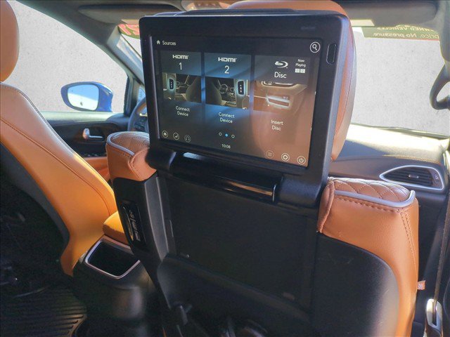 Used 2021 Chrysler Pacifica Pinnacle FWD image 25