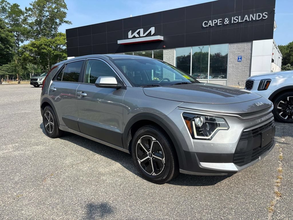 Certified 2023 Kia Niro LX FWD image 1