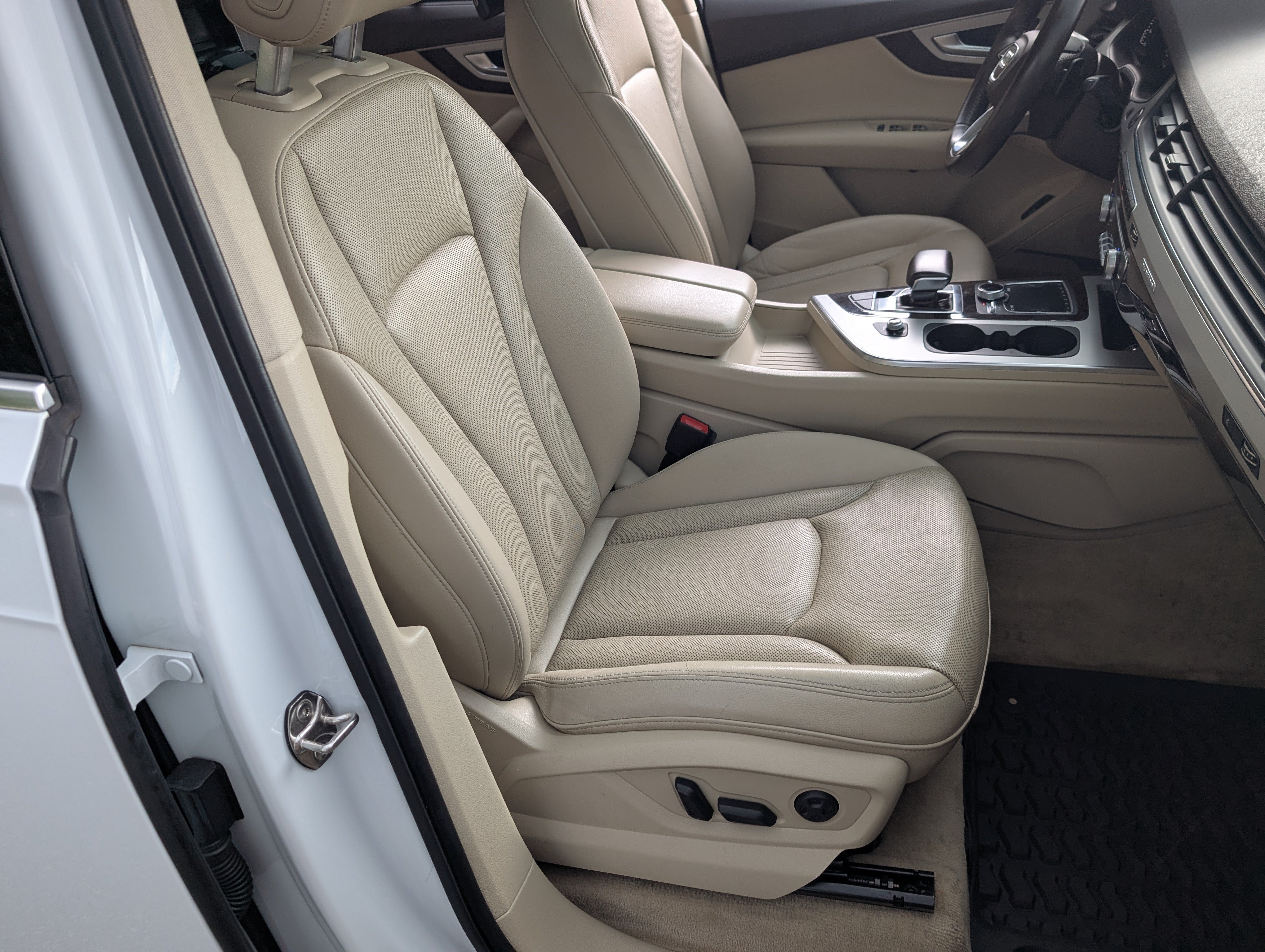 Used 2019 Audi Q7 2.0T Premium Plus w/ Premium Plus Package AWD/4WD image 21