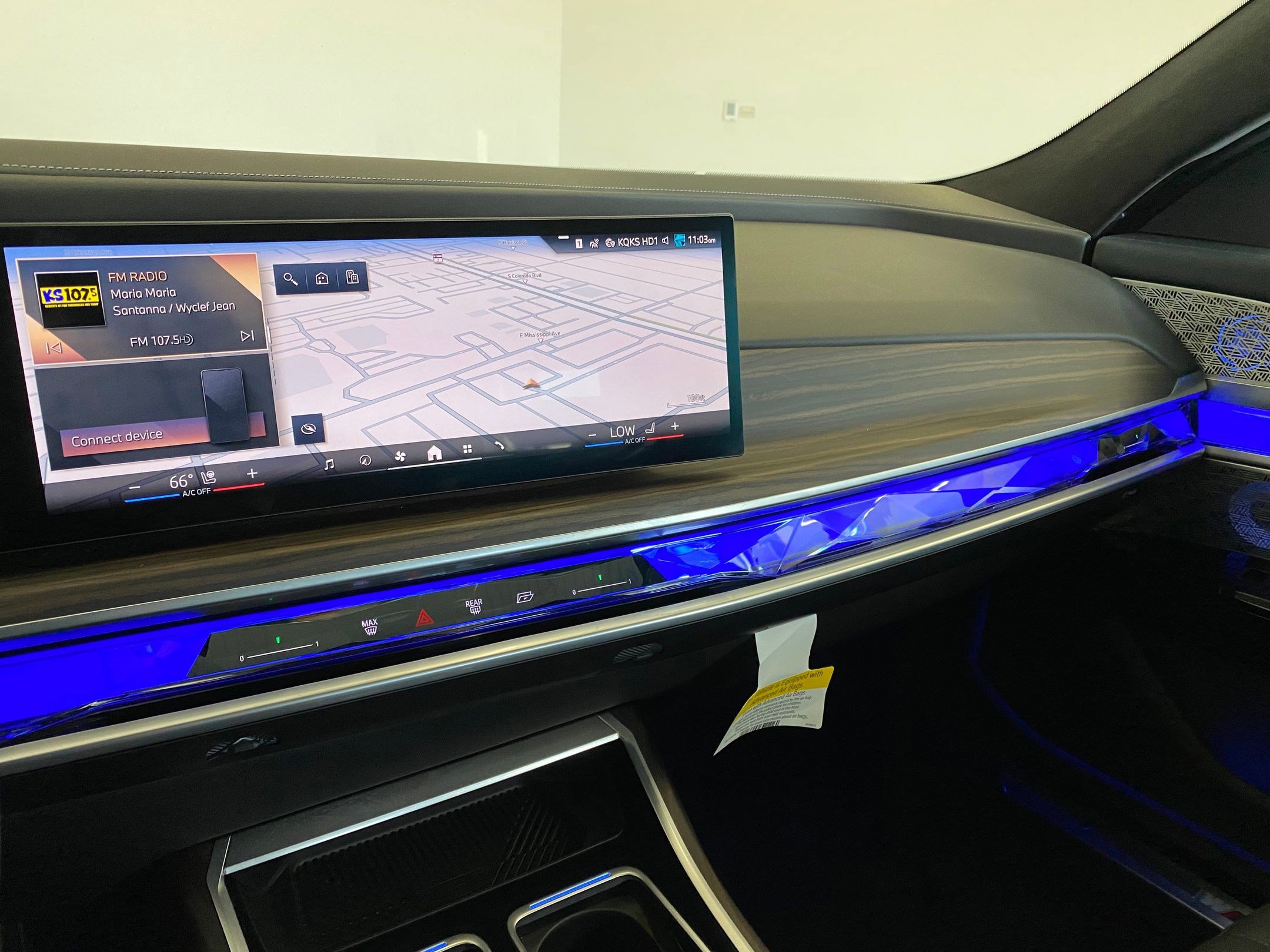 Used 2025 BMW 760i xDrive w/ Executive Package image 24