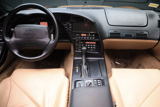 Used 1994 Chevrolet Corvette Convertible RWD image 3
