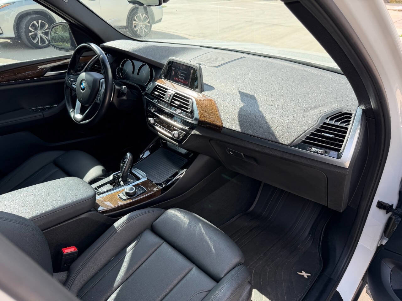 Used 2019 BMW X3 sDrive30i w/ Driving Assistance Package image 16