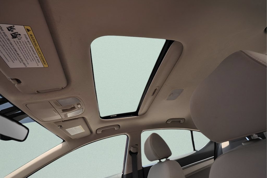 Used 2019 Hyundai Elantra Value Edition FWD image 16