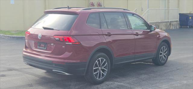 Used 2019 Volkswagen Tiguan SE w/ Panoramic Sunroof Package AWD/4WD image 7
