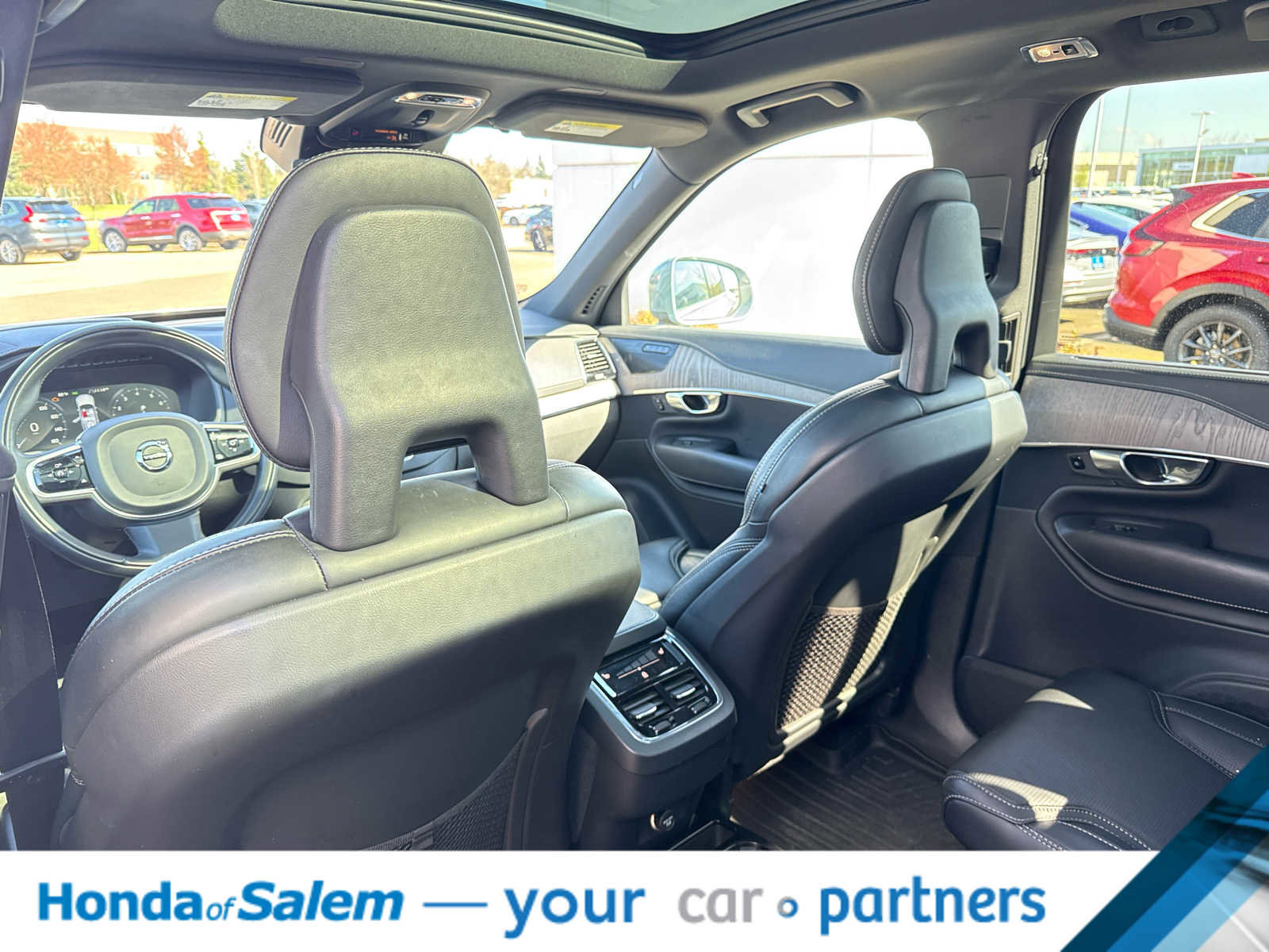 Used 2020 Volvo XC90 T6 Inscription w/ Protection Package image 12