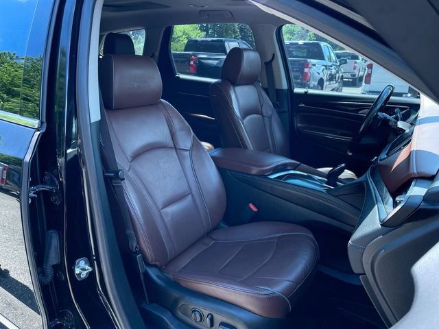 Used 2019 Buick Enclave Avenir w/ Avenir Technology Package AWD/4WD image 29