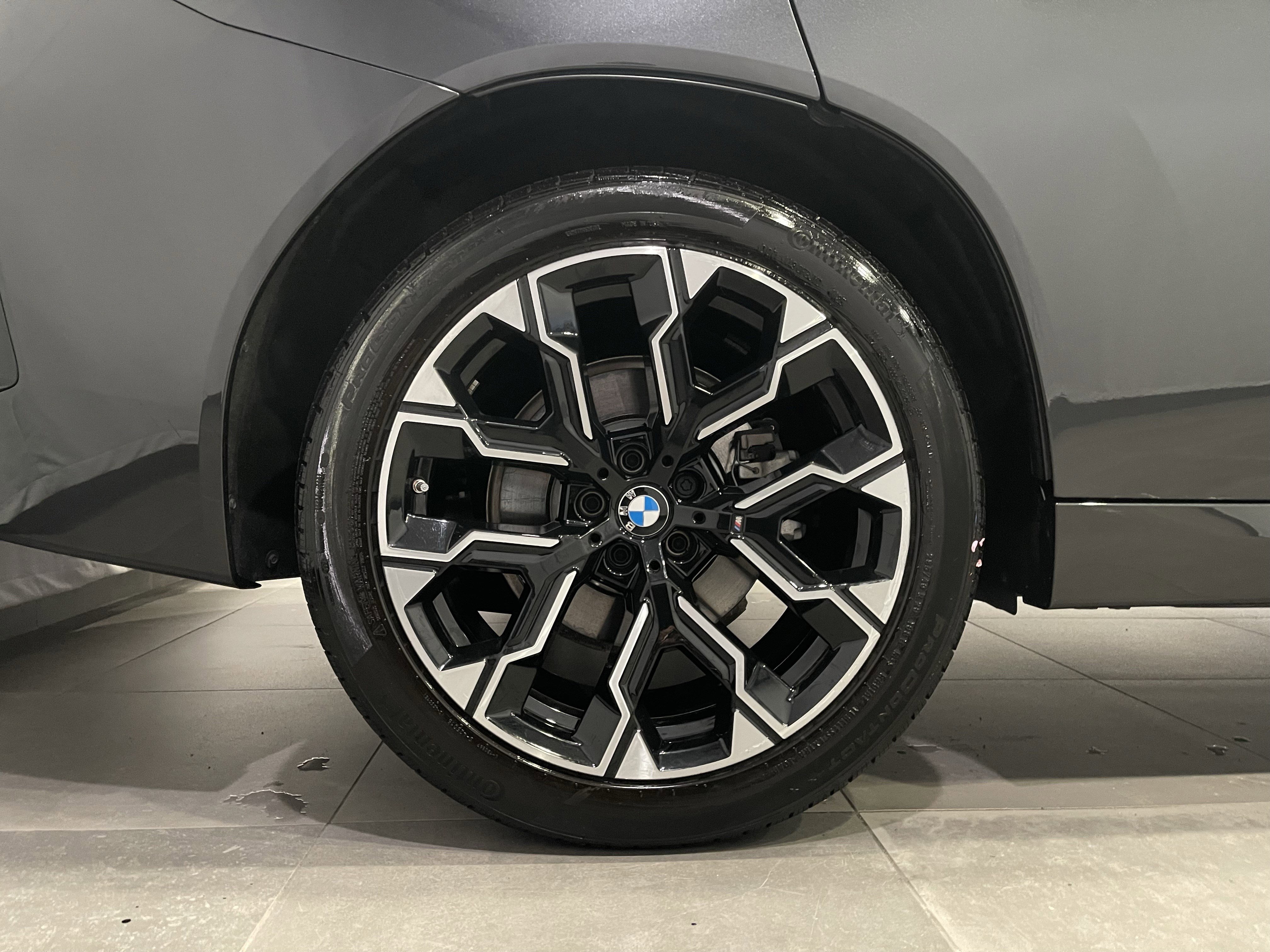 Used 2025 BMW X3 xDrive30i w/ M Sport Package image 9