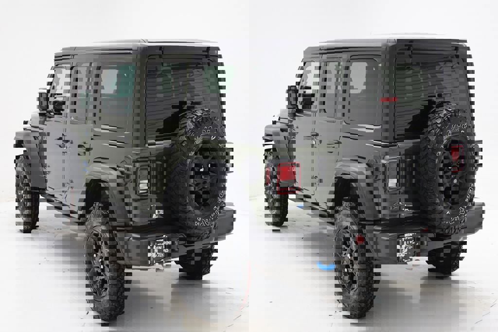 Used 2023 Jeep Wrangler Unlimited w/ Cold Weather Group image 7