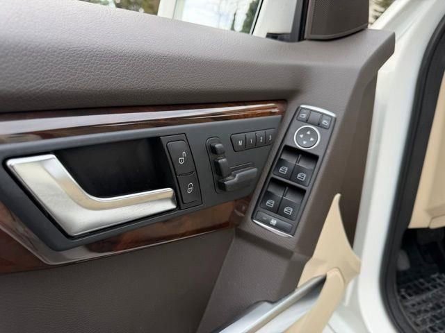 Used 2014 Mercedes-Benz GLK 350 4MATIC image 27