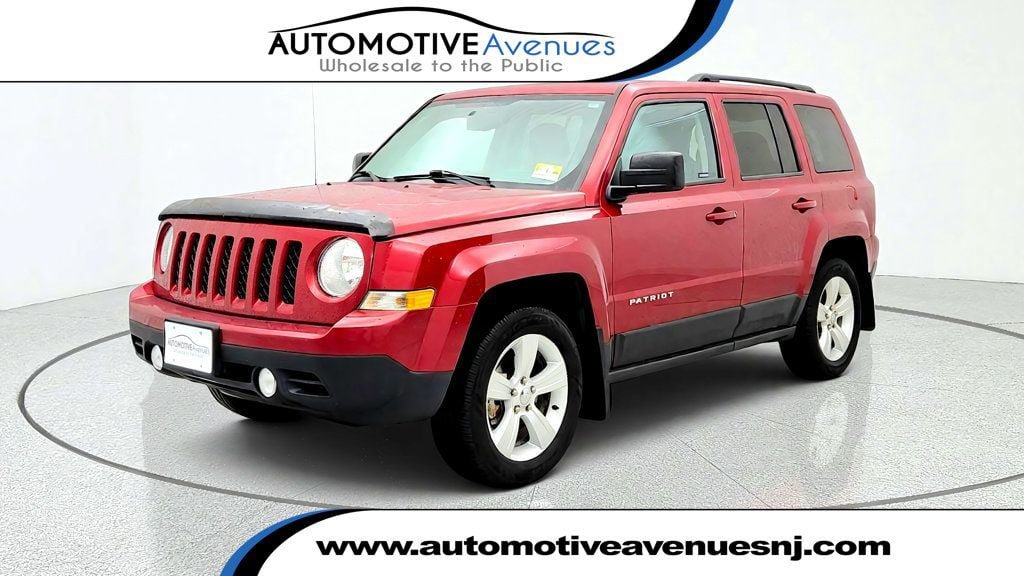 Used 2017 Jeep Patriot Latitude FWD image 1