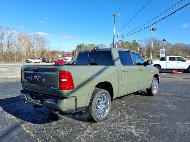 New 2026 RAM 1500 4x4 Crew Cab image 3