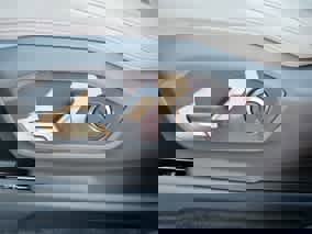 Used 2024 Kia EV9 Wind image 17